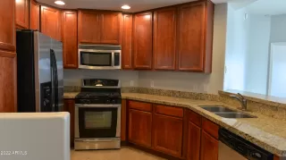 Photo #3: 6423603 Listing