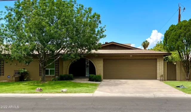 MLS: 6423908 Condo For Sale