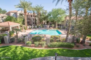 Photo #6: 6423976 Listing