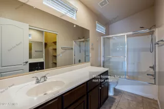 Photo #5: 6424197 Listing