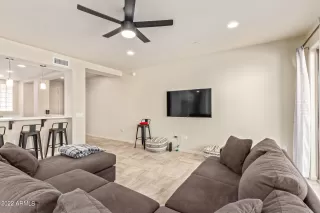 Photo #3: 6424829 Listing