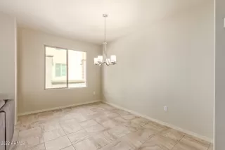 Photo #5: 6424829 Listing