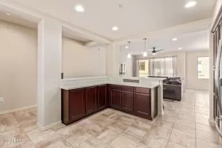 Photo #6: 6424829 Listing