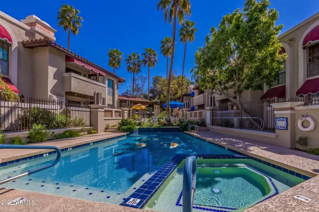 MLS: 6424962 Condo For Sale