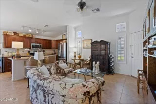 Photo #5: 6425033 Listing 