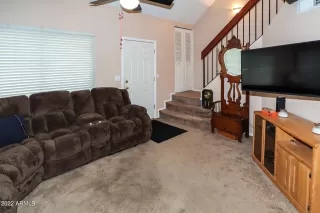 Photo #3: 6425038 Listing