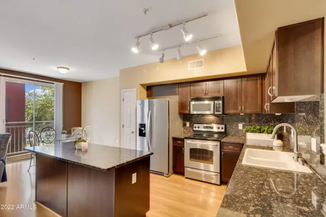 MLS: 6425072 Condo For Sale