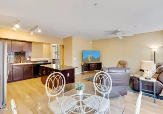 Photo #2: 6425072 Listing 