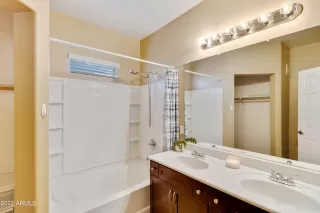 Photo #6: 6425072 Listing 