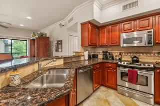 Photo #3: 6425116 Listing