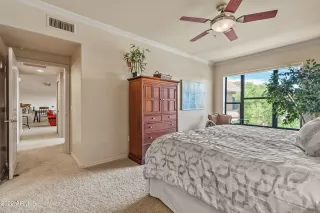 Photo #6: 6425116 Listing