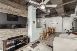 Photo #4: 6425204 Listing