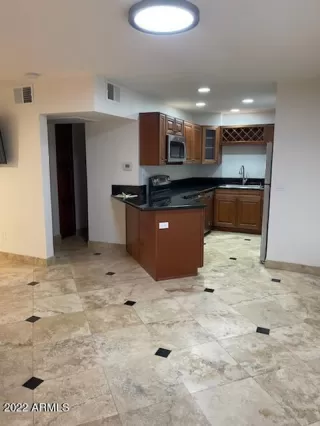 Photo #1: 6425276 Listing