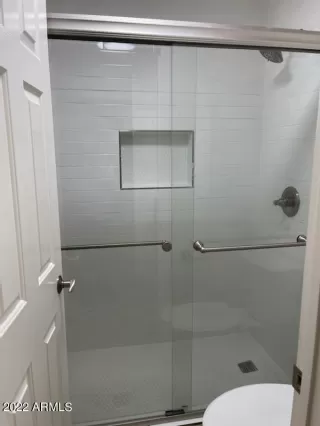 Photo #4: 6425276 Listing