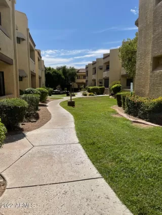 Photo #5: 6425276 Listing