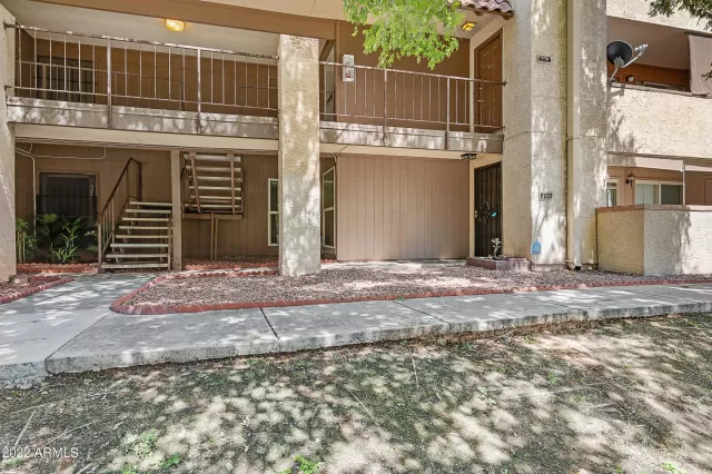 MLS: 6425322 Condo For Sale