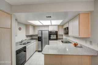 Photo #2: 6425374 Listing 