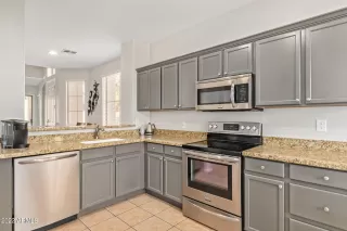 Photo #3: 6425460 Listing