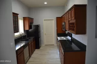 Photo #2: 6425603 Listing