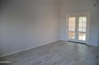 Photo #4: 6425603 Listing