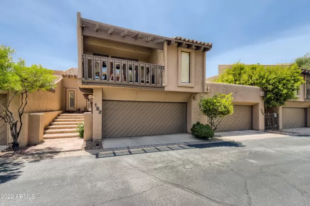 MLS: 6425800 Condo For Sale