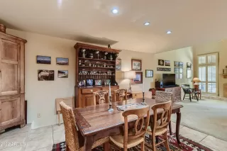 Photo #4: 6425800 Listing