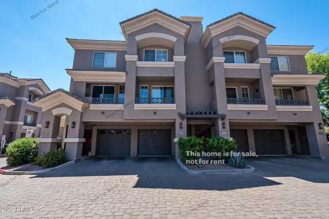 MLS: 6425873 Condo For Sale