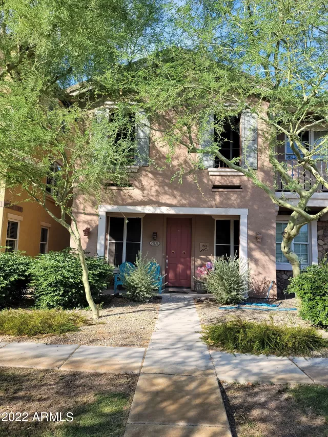 MLS: 6425881 Condo For Sale