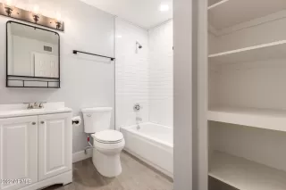 Photo #6: 6426106 Listing