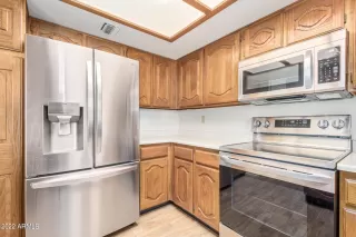 Photo #6: 6426107 Listing