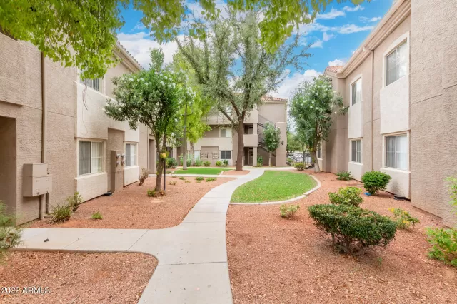 MLS: 6426290 Condo For Sale