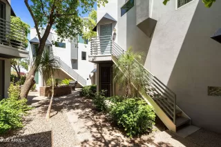 Photo #2: 6426324 Listing