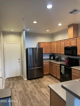 Photo #2: 6426331 Listing 