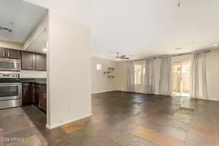 Photo #2: 6426343 Listing 