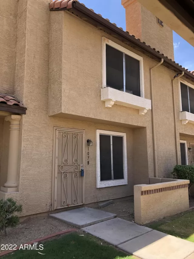 MLS: 6426584 Condo For Sale