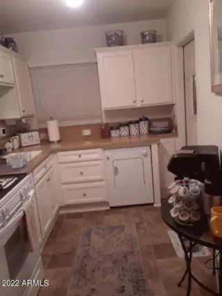 Photo #3: 6426704 Listing