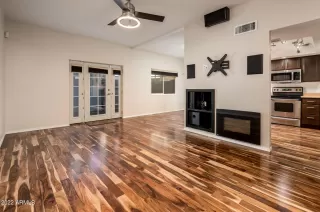 Photo #5: 6426848 Listing