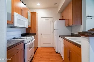 Photo #5: 6426888 Listing