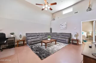 Photo #6: 6427005 Listing 