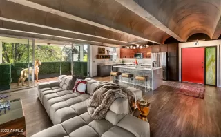 Photo #5: 6427020 Listing