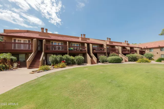 MLS: 6427104 Condo For Sale