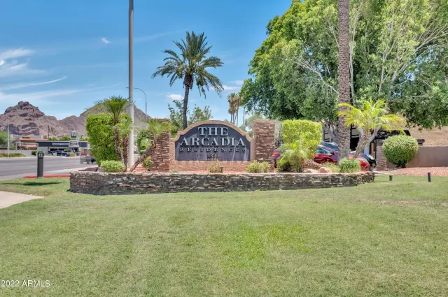 MLS: 6427106 Condo For Sale