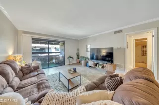 Photo #3: 6427106 Listing 