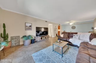 Photo #5: 6427106 Listing 