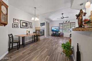 Photo #6: 6427157 Listing 