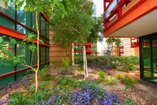 Photo #6: 6427174 Listing