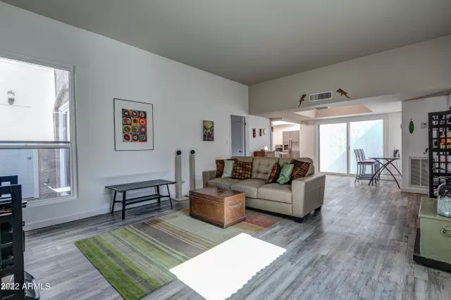 MLS: 6427383 Condo For Sale