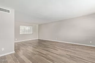 Photo #2: 6427931 Listing