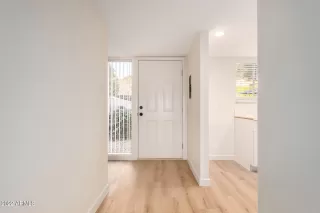 Photo #5: 6427935 Listing 