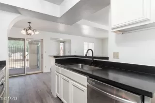 Photo #5: 6428056 Listing